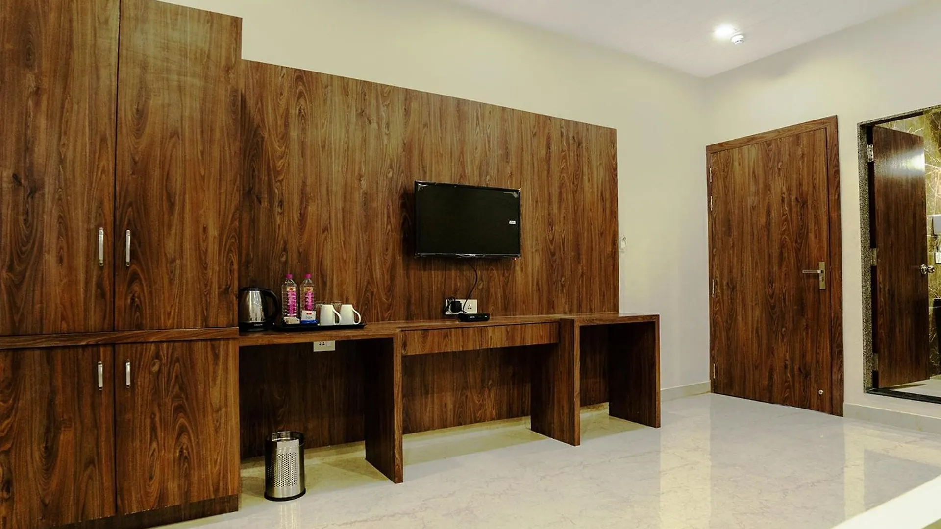 *** 호텔 Fabhotel Prime Ramana 우다이푸르 인도